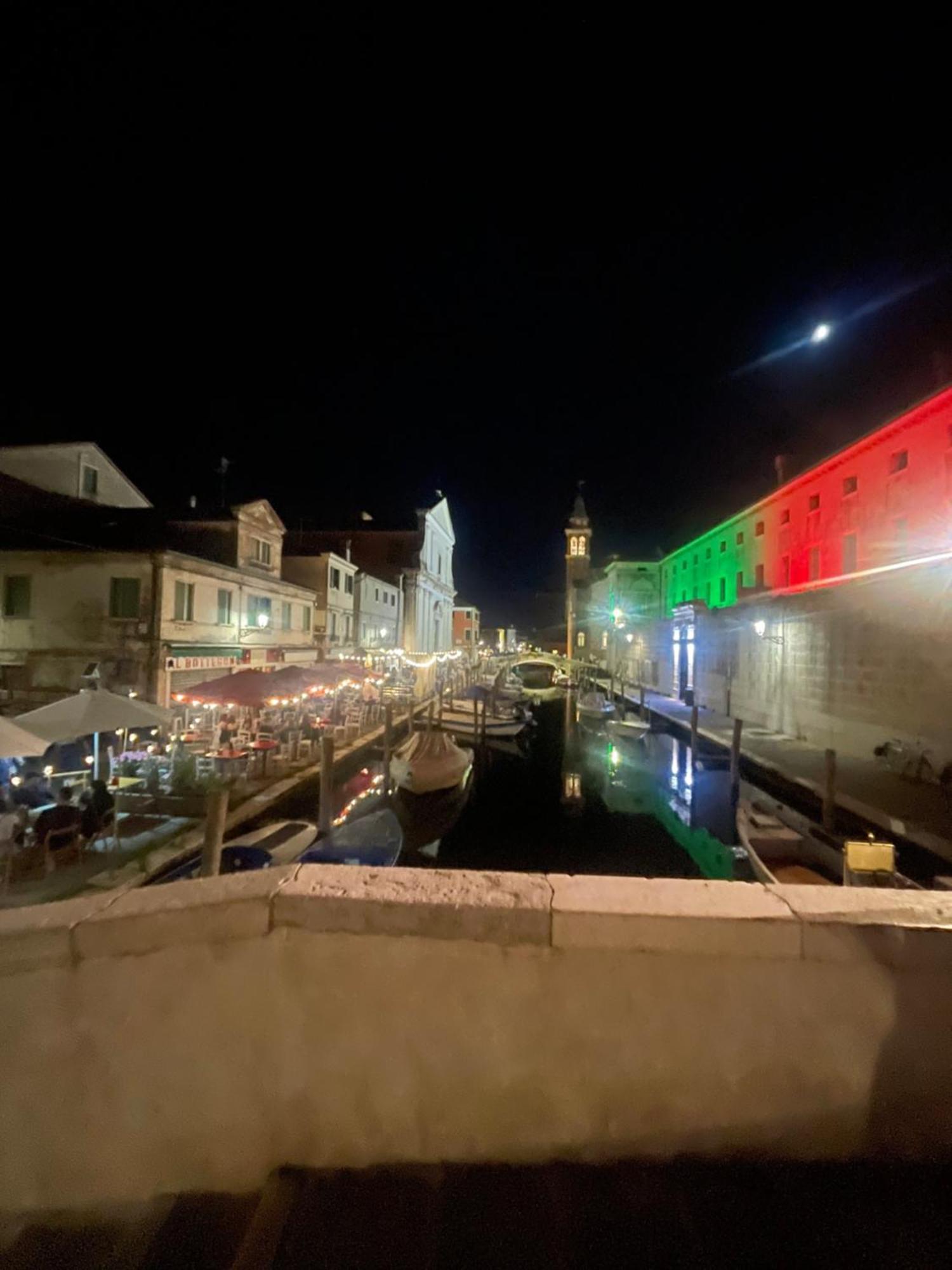 Family House Di Genny E Nicola Small Suite Chioggia Luaran gambar