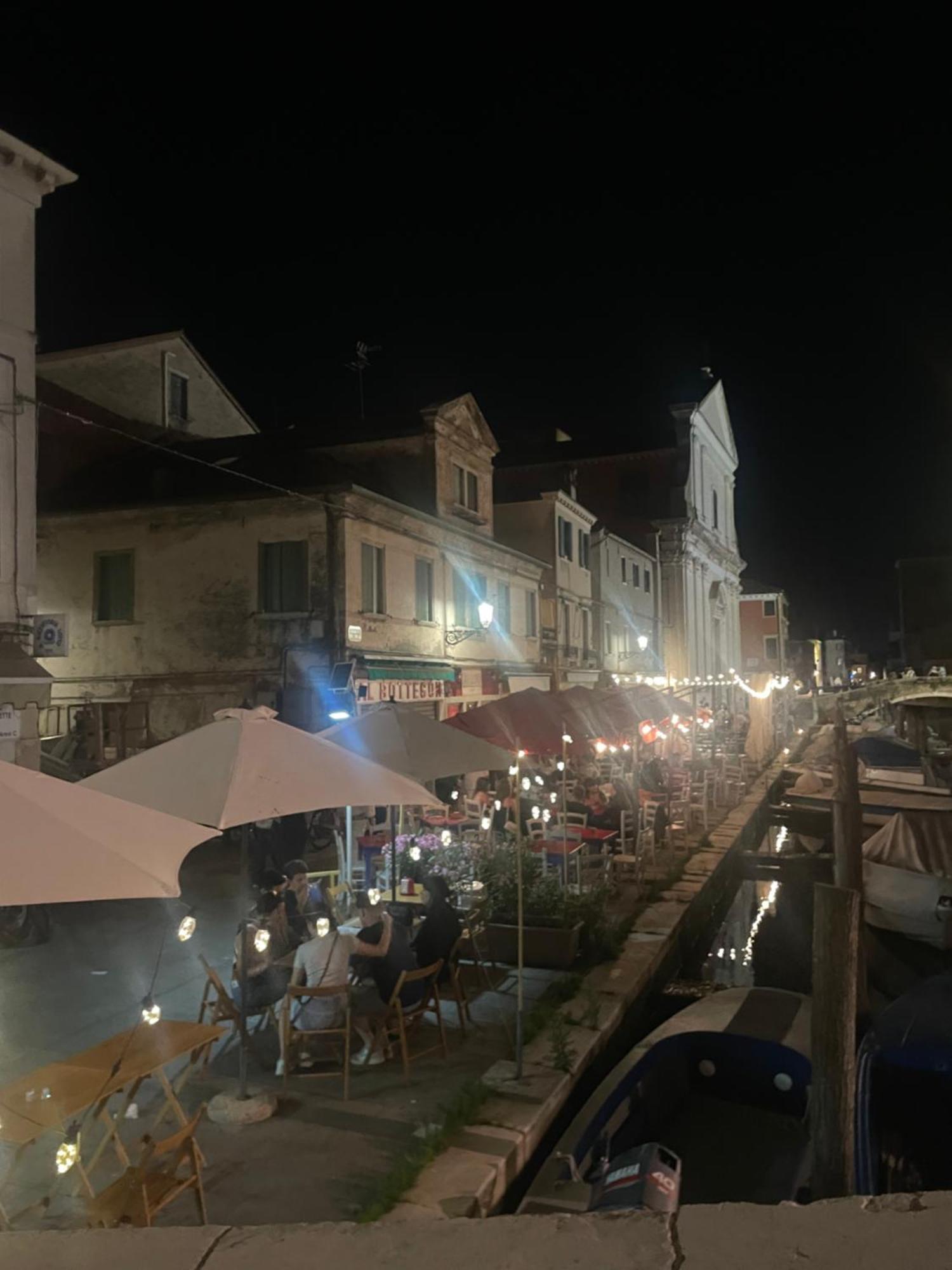 Family House Di Genny E Nicola Small Suite Chioggia Luaran gambar