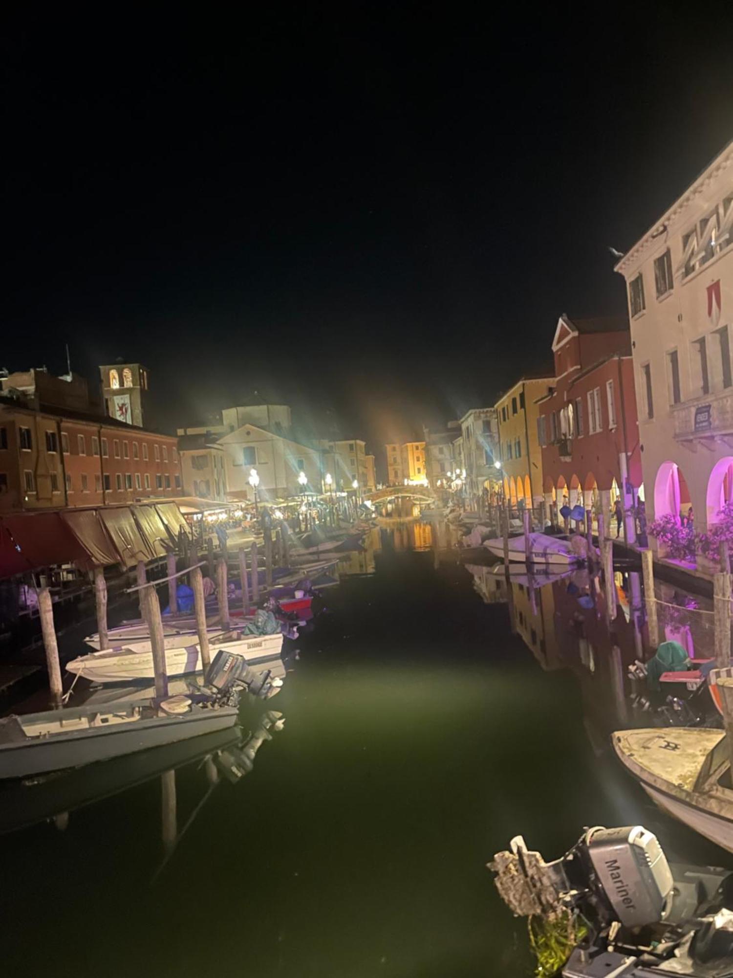 Family House Di Genny E Nicola Small Suite Chioggia Luaran gambar